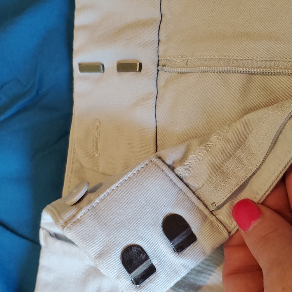 LOFT SHORTS - Picture 7 of 7